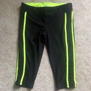 Xersion Fitted Cropped Leggings